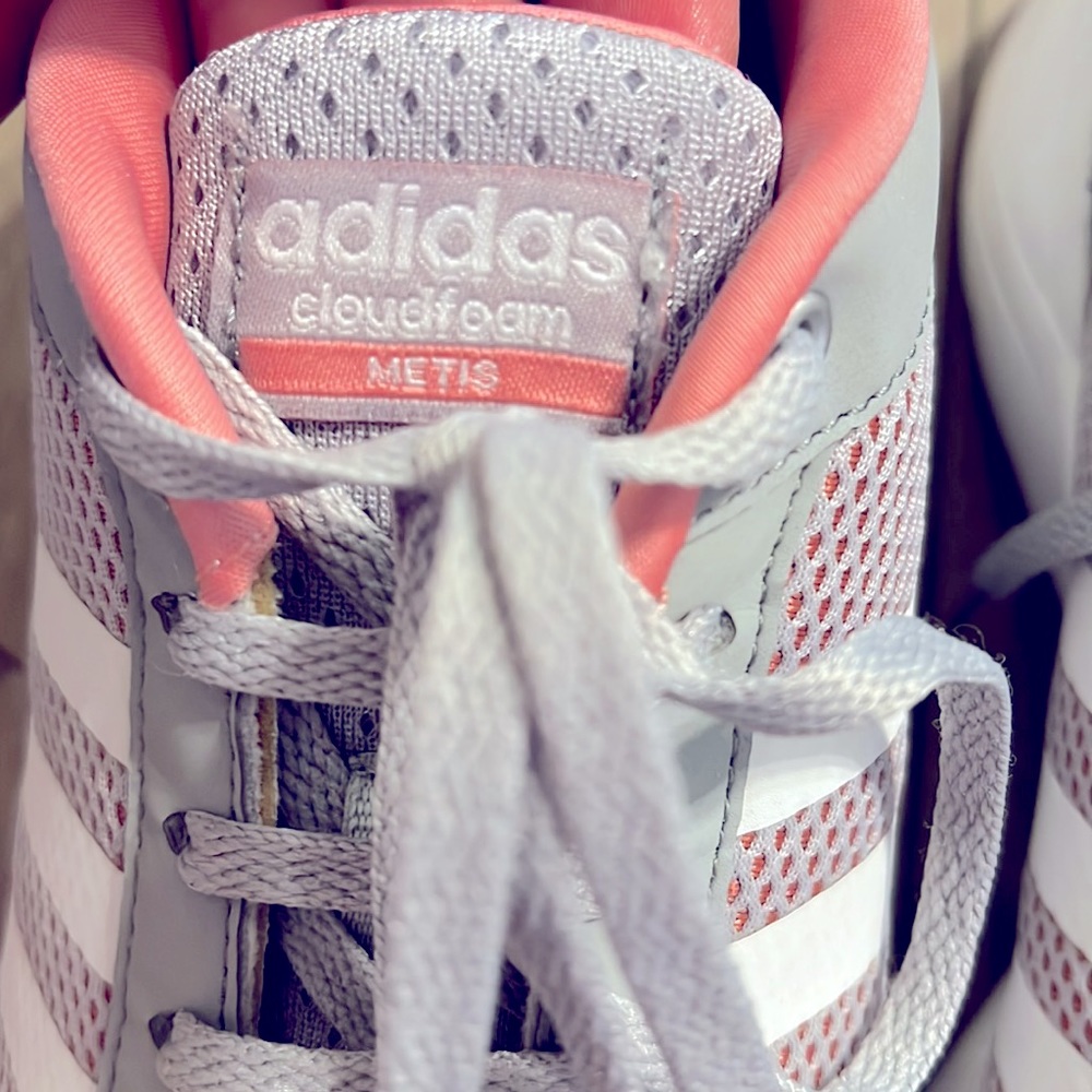 Adidas Sneakers Women’s size 9 US Cloudfoam - Picture 9 of 11